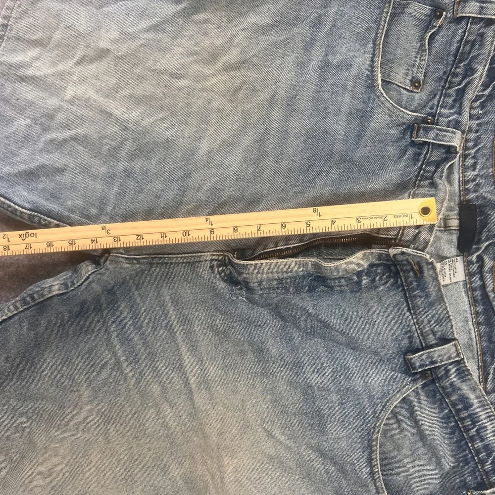 Private‎ Club Relaxed Fit Denim Shorts 44 Light Wash 100% Cotton Distressed